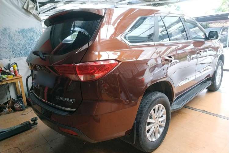 Used Foday Landfort 2015 2.4L Gasoline Two-Wheel Drive Standard Edition 7-Seater Rear Right 45 Deg