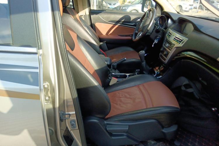 Used Foday Landfort 2015 1.9T Diesel Two-Wheel Drive Luxury Edition 7 Seats Right Front Seat