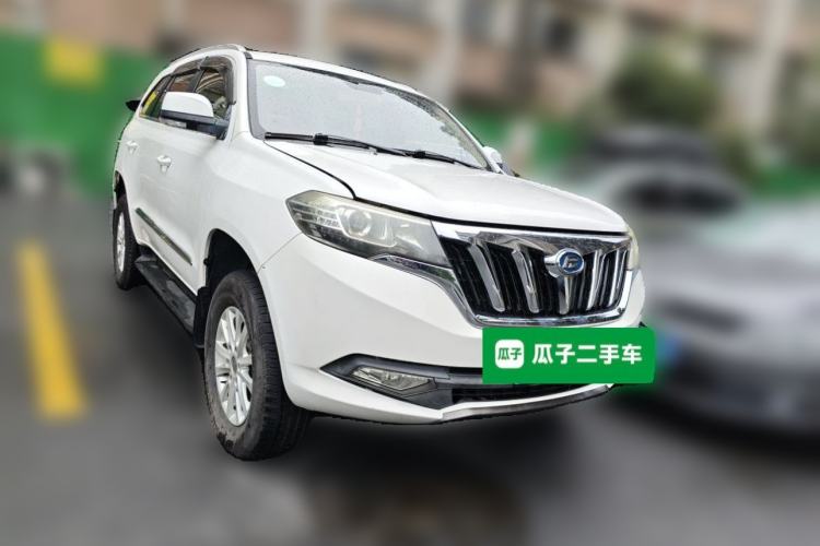 Used Foday Landfort 2015 2.4L Gasoline Two-Wheel Drive Luxury Edition 7 Seats Front Right 45 Deg