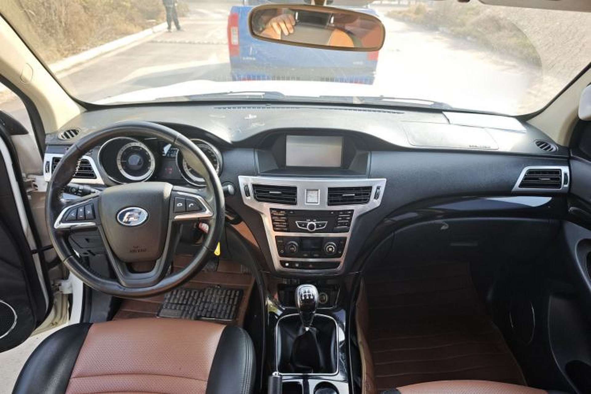 Used Foday Landfort 2015 1.9T Diesel Two-Wheel Drive Standard Edition 7 Seats Interior 5