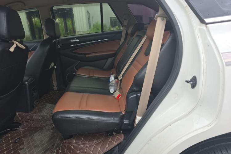 Used Foday Landfort 2015 2.4L Gasoline Two-Wheel Drive Standard Edition 7-Seater Left Rear Seat