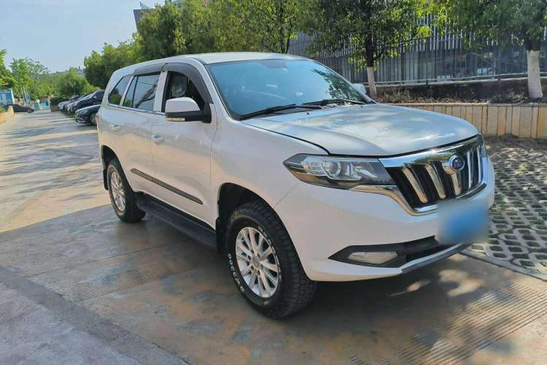 Used Foday Landfort 2016 2.4L Gasoline Two-Wheel Drive Elite Edition 5 Seats Exterior 2