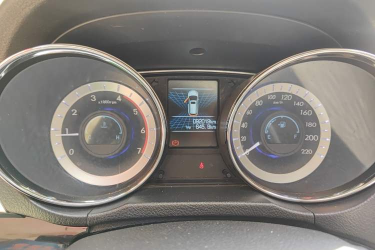 Used Foday Landfort 2017 1.9T Diesel Manual Two-Wheel Drive Flagship Edition 7 Seats Instrument Cluster