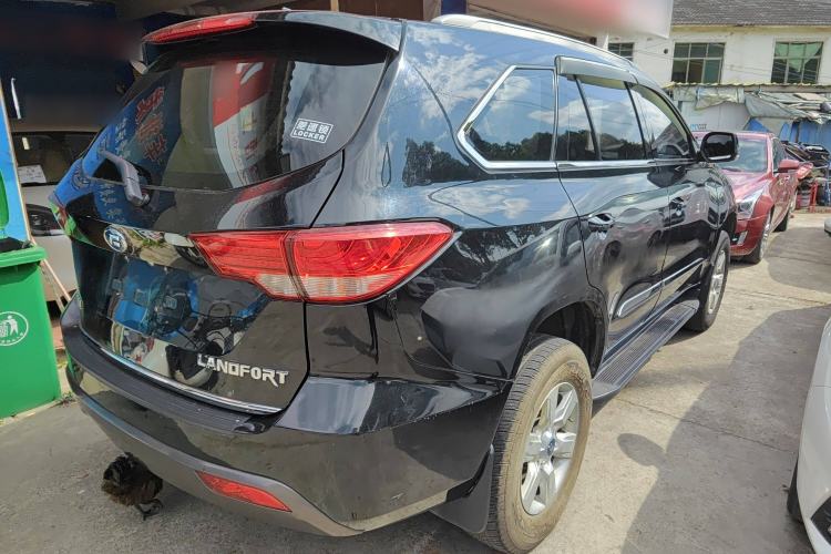 Used Foday Landfort 2017 1.9T Diesel Manual Two-Wheel Drive Flagship Edition 7 Seats Rear Right 45 Deg