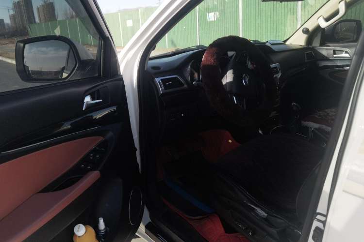 Used Foday Landfort 2017 1.9T Diesel Manual Two-Wheel Drive Flagship Edition 7 Seats Driver Seat