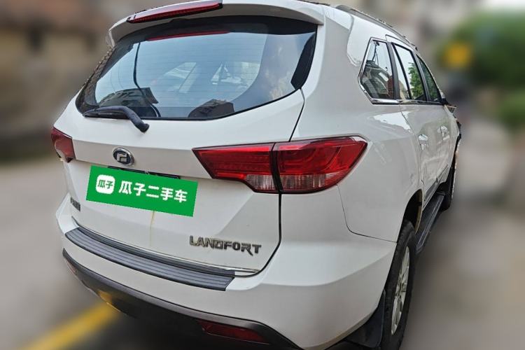 Used Foday Landfort 2017 1.9T Diesel Manual Two-Wheel Drive Luxury Edition 7 Seats Exterior 5
