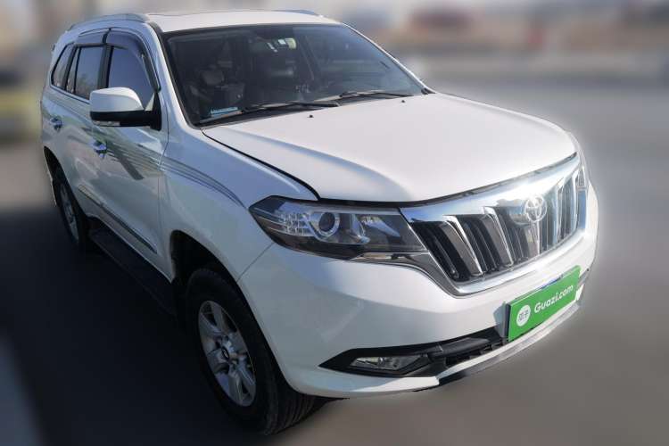 Used Foday Landfort 2017 1.9T Diesel Manual Two-Wheel Drive Flagship Edition 7 Seats Front Right 45 Deg
