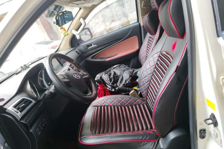 Used Foday Landfort 2017 1.9T Diesel Manual Two-Wheel Drive Flagship Edition 7 Seats Left Front Seat