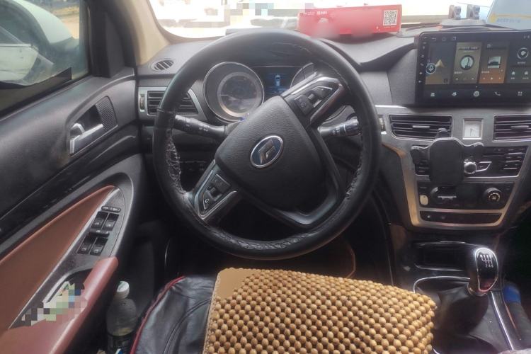 Used Foday Landfort 2017 1.9T Diesel Manual Two-Wheel Drive Flagship Edition 7 Seats Steering Wheel