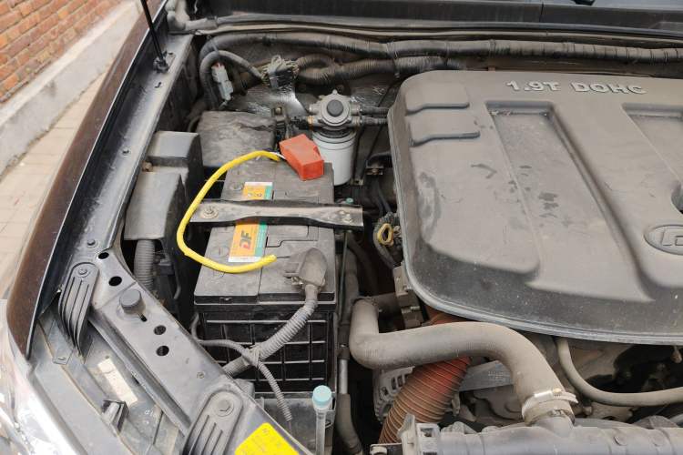 Used Foday Landfort 2018 1.9T Diesel Automatic 2WD Flagship 7-Seater Engine Bay Right