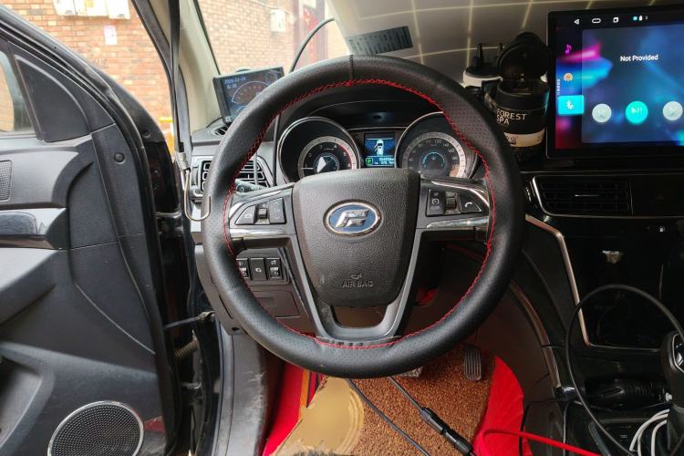 Used Foday Landfort 2018 1.9T Diesel Automatic 2WD Flagship 7-Seater Steering Wheel