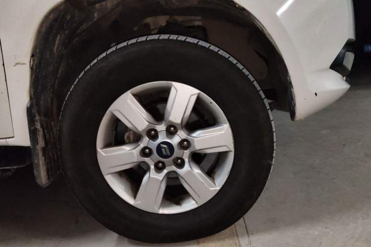 Used Foday Landfort 2018 1.9T Diesel Automatic 2WD Flagship 7-Seater Right Front Wheel Hub