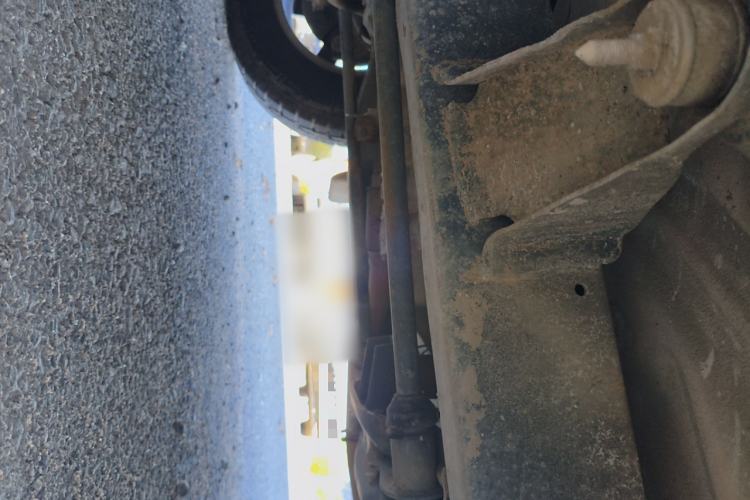 Used Foday Lion 2012 2.0T Two-Wheel-Drive Standard Version Chassis Front Left