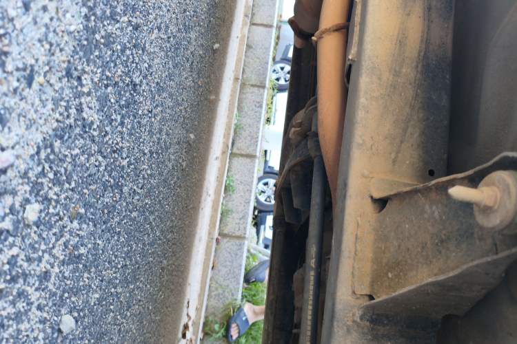 Used Foday Lion 2012 2.0T Two-Wheel-Drive Standard Version Chassis Front Right