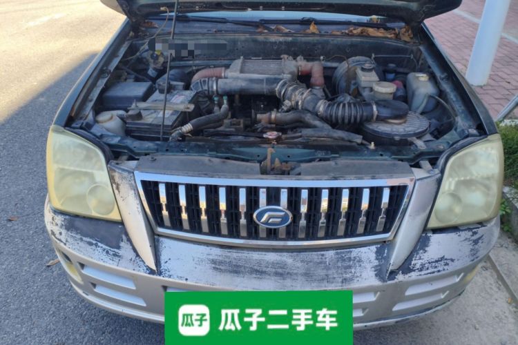 Used Foday Lion 2012 2.0T Two-Wheel-Drive Standard Version Engine Bay