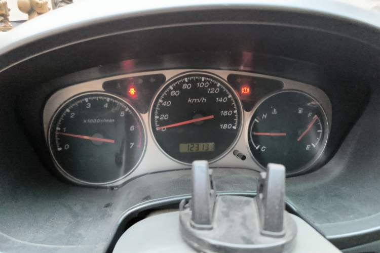 Used Foday Lion 2012 2.0T Two-Wheel-Drive Standard Version Instrument Cluster