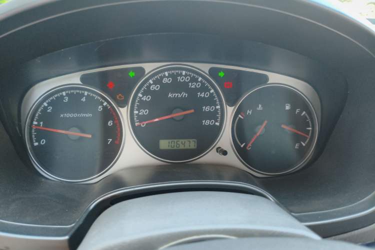 Used Foday Lion 2012 2.0T Two-Wheel-Drive Standard Version Instrument Cluster