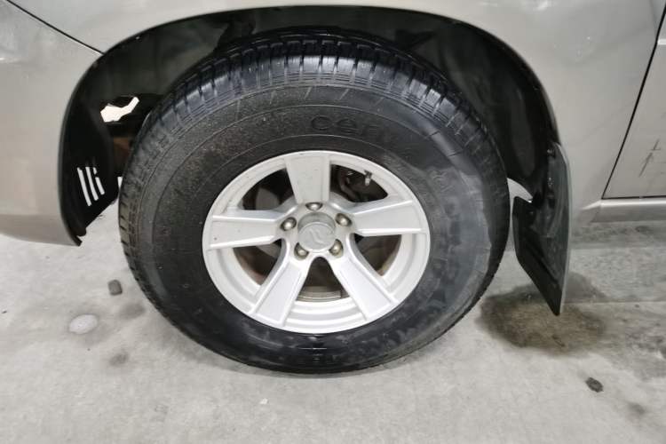 Used Foday Lion F16 2013 2.0T Diesel Two-Wheel Drive Entry-Level 4F20TC1 Exterior 4