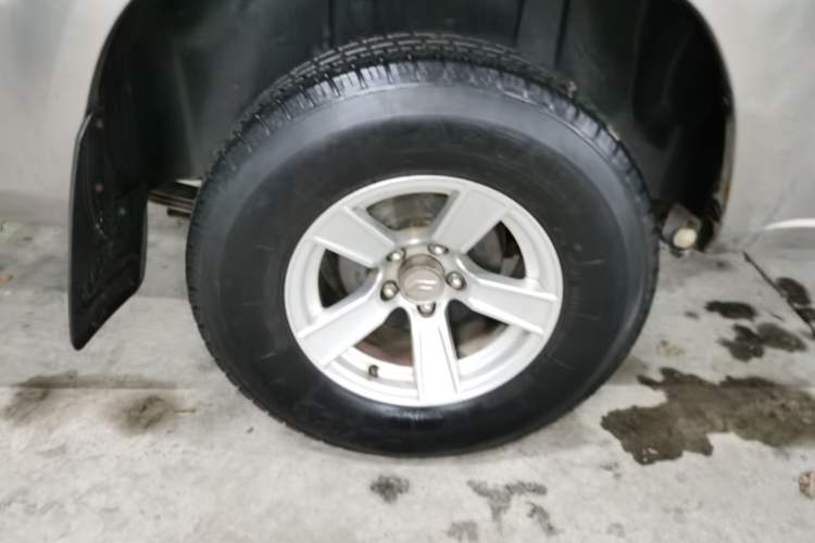 Used Foday Lion F16 2013 2.0T Diesel Two-Wheel Drive Entry-Level 4F20TC1 Exterior 5