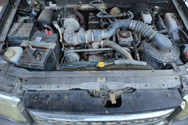 Used Foday Lion F16 2013 2.8T Diesel Two-Wheel-Drive Luxury Version CA4D28C4-1 Engine Bay