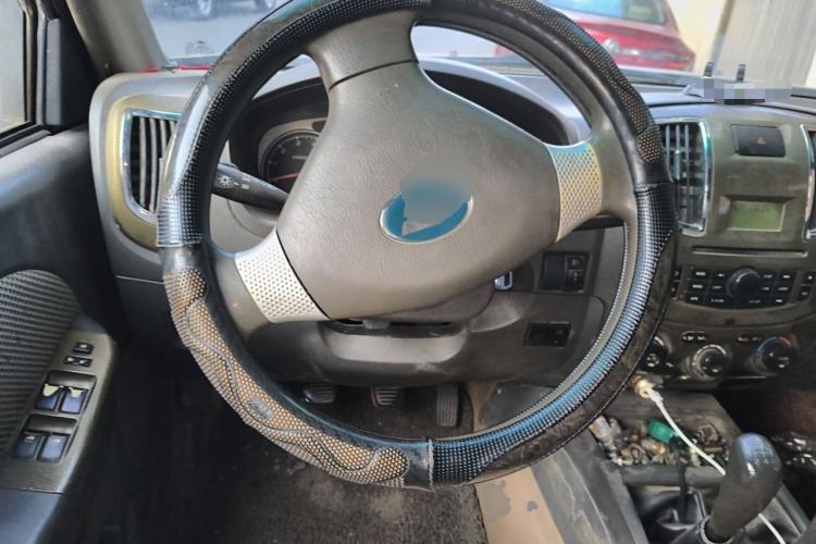 Used Foday Lion F16 2013 2.8T Diesel Two-Wheel-Drive Luxury Version CA4D28C4-1 Steering Wheel