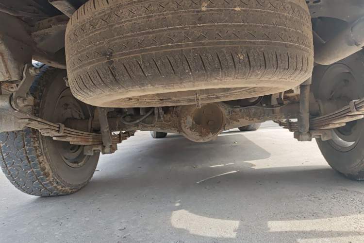 Used Foday Lion F22 2015 1.9T Two-Wheel Drive Diesel Standard Version D19TCID1 Chassis Rear