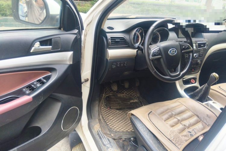 Used Foday Lion F22 2015 1.9T Two-Wheel Drive Diesel Luxury Version D19TCID1 Driver Seat