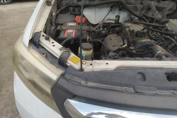 Used Foday Lion F22 2015 2.4L Two-Wheel-Drive Gasoline Standard Version 4G69S4N Engine Bay Right