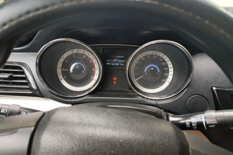 Used Foday Lion F22 2015 1.9T Two-Wheel Drive Diesel Standard Version D19TCID1 Instrument Cluster