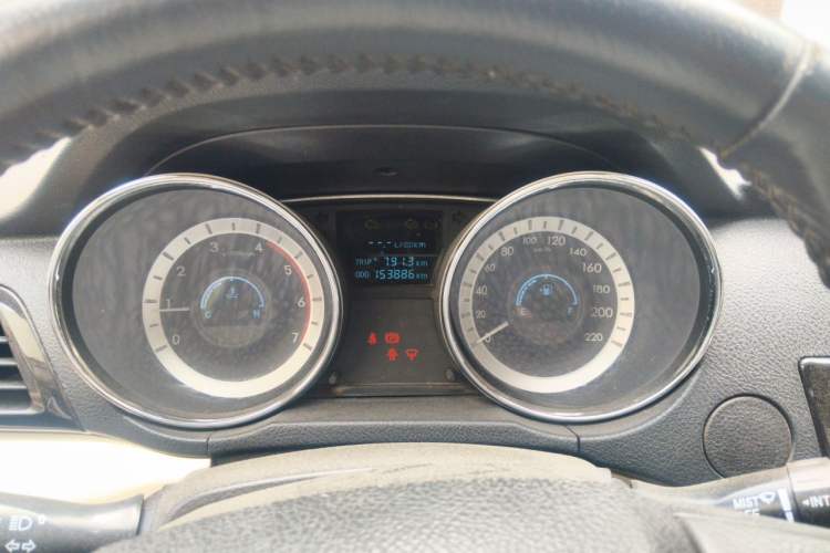 Used Foday Lion F22 2015 1.9T Two-Wheel Drive Diesel Luxury Version D19TCID1 Instrument Cluster