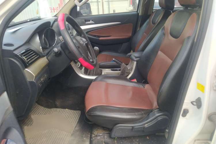 Used Foday Lion F22 2015 2.4L Two-Wheel-Drive Gasoline Standard Version 4G69S4N Left Front Seat