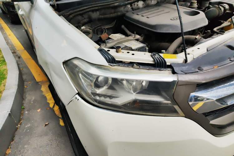 Used Foday Lion F22 2015 1.9T Two-Wheel Drive Diesel Standard Version D19TCID1 Right Front Headlight