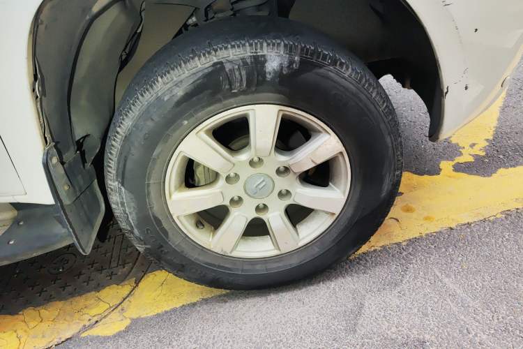 Used Foday Lion F22 2015 1.9T Two-Wheel Drive Diesel Standard Version D19TCID1 Right Front Wheel Hub