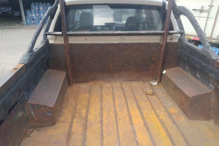 Used Foday Lion F22 2015 2.4L Two-Wheel-Drive Gasoline Standard Version 4G69S4N Trunk