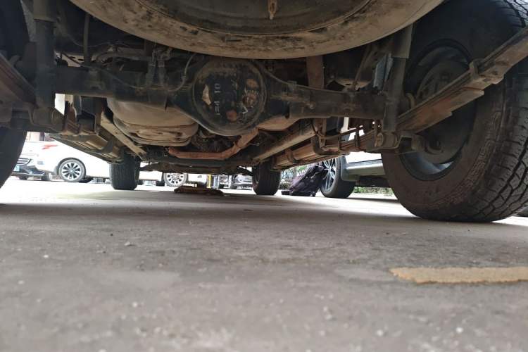 Used Foday Lion F22 2017 1.9T Four-Wheel Drive Diesel China V Emission Standard Flagship Extended Version D19TCIE2 Chassis Rear