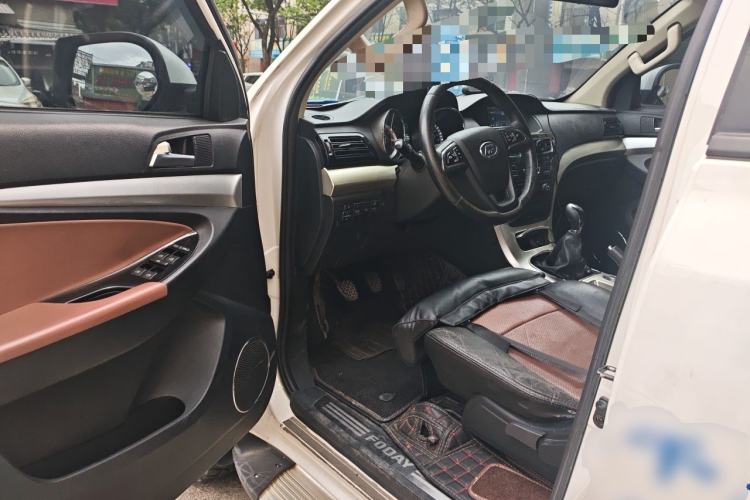 Used Foday Lion F22 2017 1.9T Four-Wheel Drive Diesel China V Emission Standard Flagship Extended Version D19TCIE2 Driver Seat