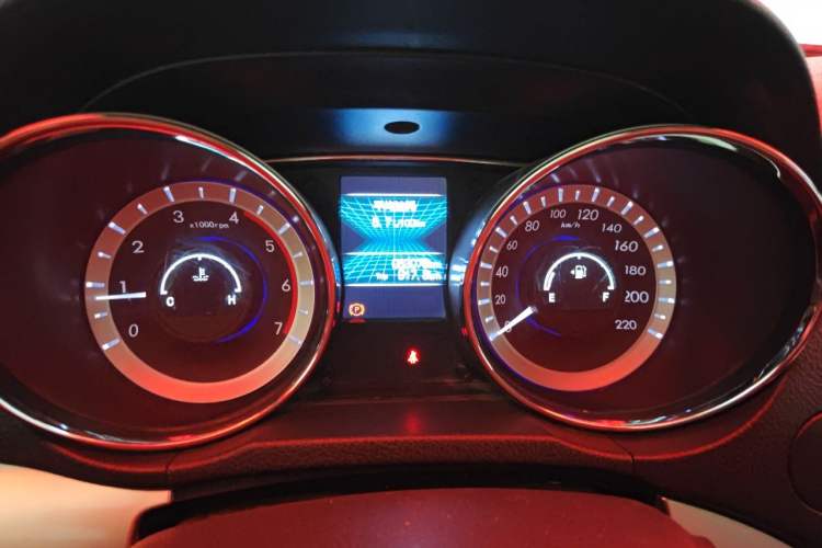 Used Foday Lion F22 2017 1.9T Two-Wheel Drive Diesel China V Emission Standard Advanced Long-Wheelbase Version D19TCIE2 Instrument Cluster