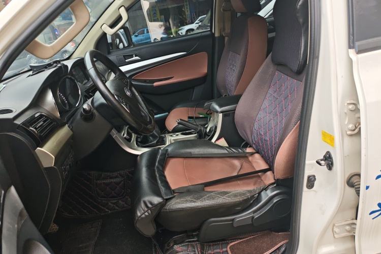 Used Foday Lion F22 2017 1.9T Four-Wheel Drive Diesel China V Emission Standard Flagship Extended Version D19TCIE2 Left Front Seat