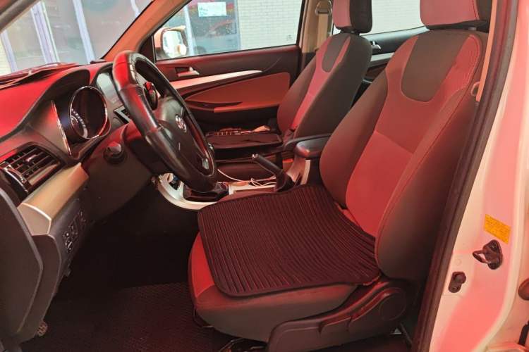 Used Foday Lion F22 2017 1.9T Two-Wheel Drive Diesel China V Emission Standard Advanced Long-Wheelbase Version D19TCIE2 Left Front Seat