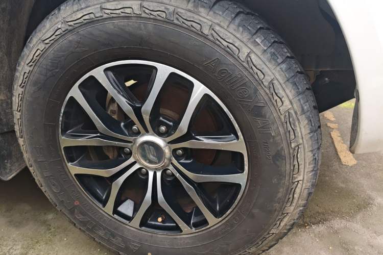 Used Foday Lion F22 2017 1.9T Four-Wheel Drive Diesel China V Emission Standard Flagship Extended Version D19TCIE2 Right Front Wheel Hub
