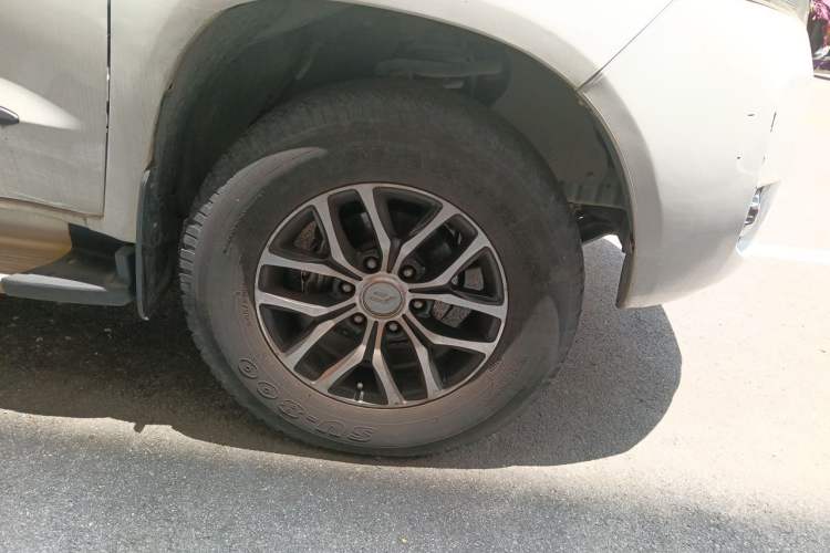Used Foday Lion F22 2017 1.9T Two-Wheel Drive Diesel China V Flagship Extended Version D19TCIE2 Right Front Wheel Hub