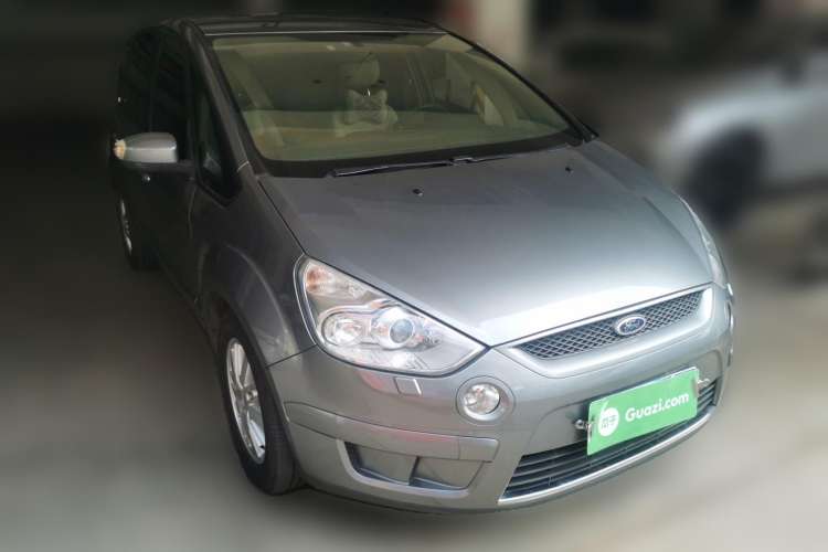 Used Ford 2008 2.3L 7-Seater Luxury Version Front Right 45 Deg