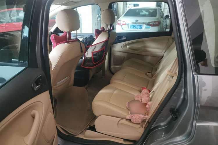 Used Ford 2008 2.3L 7-Seater Luxury Version Left Rear Seat