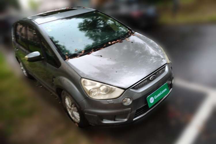 Used Ford 2008 2.3L 7-Seater Luxury Version Front Right 45 Deg