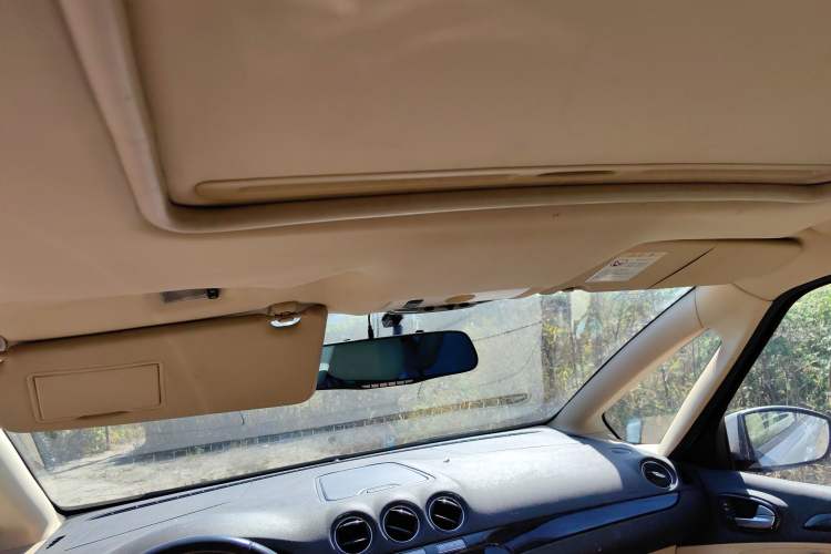 Used Ford 2008 2.3L 7-Seater Luxury Version Headliner