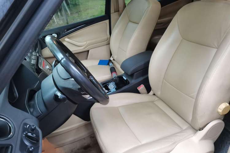 Used Ford 2008 2.3L 7-Seater Luxury Version Left Front Seat
