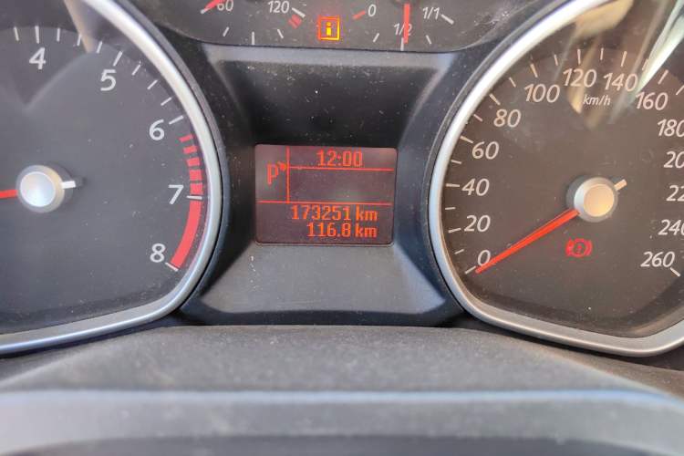Used Ford 2008 2.3L 7-Seater Luxury Version Odometer Close Up
