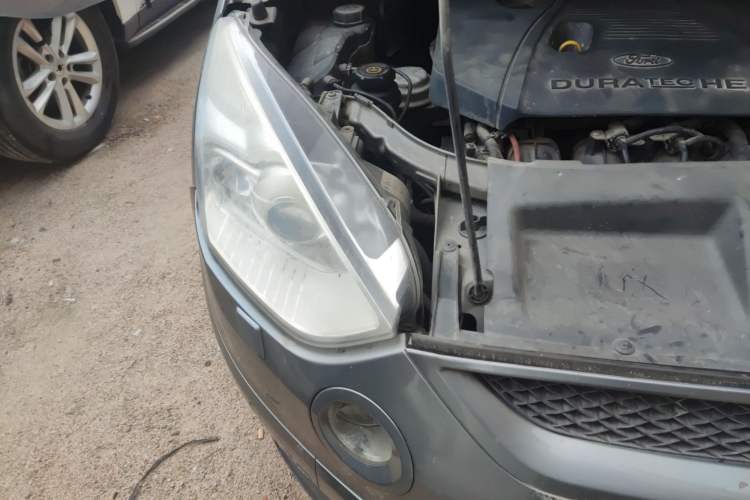 Used Ford 2008 2.3L 7-Seater Luxury Version Right Front Headlight