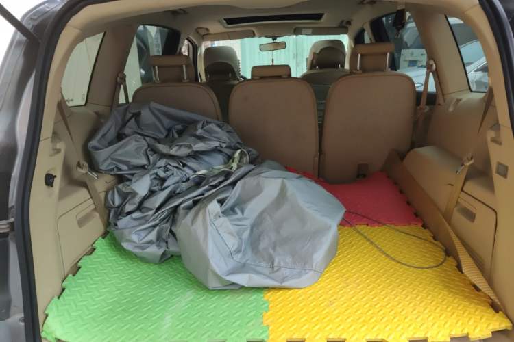 Used Ford 2008 2.3L 7-Seater Luxury Version Trunk