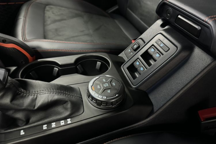 Used Ford Bronco 2025 2.3T Big Dune Limited Custom Edition Interior 6